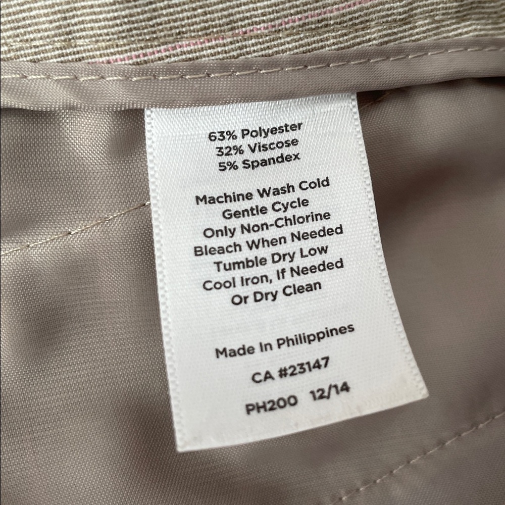 Talbots Women’s Beige/Pink Dress Pants.  Size 2P - Picture 5 of 6